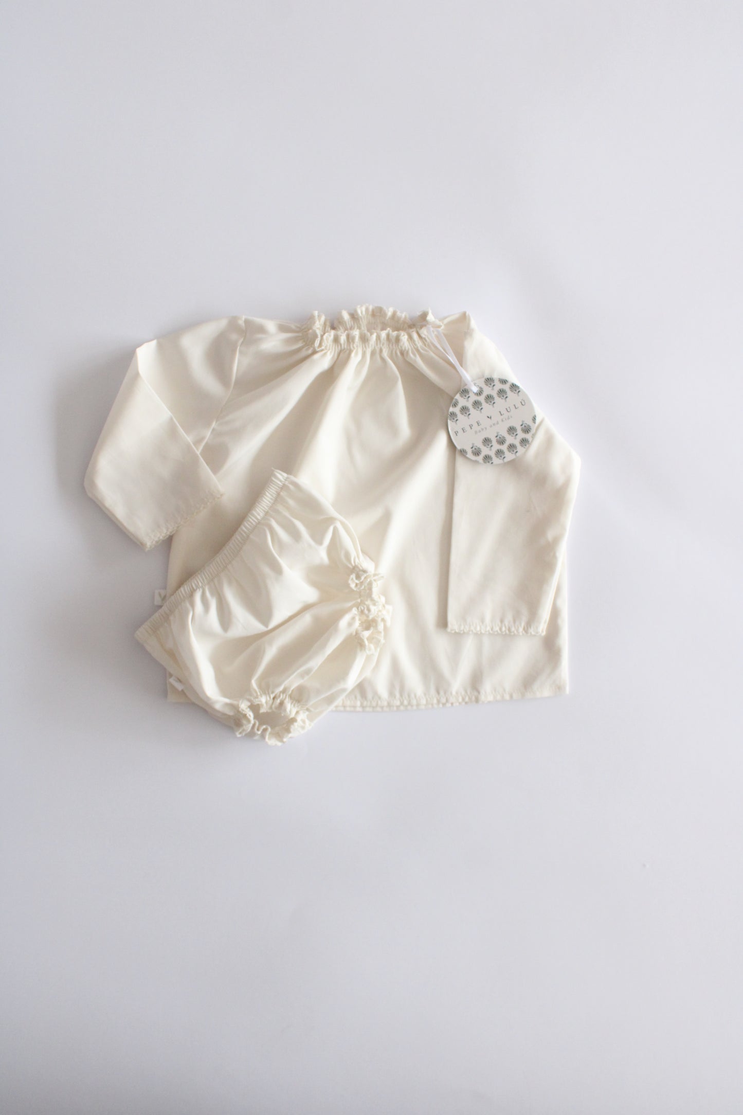 Conjunto Blusa Cubrepañal Antonia