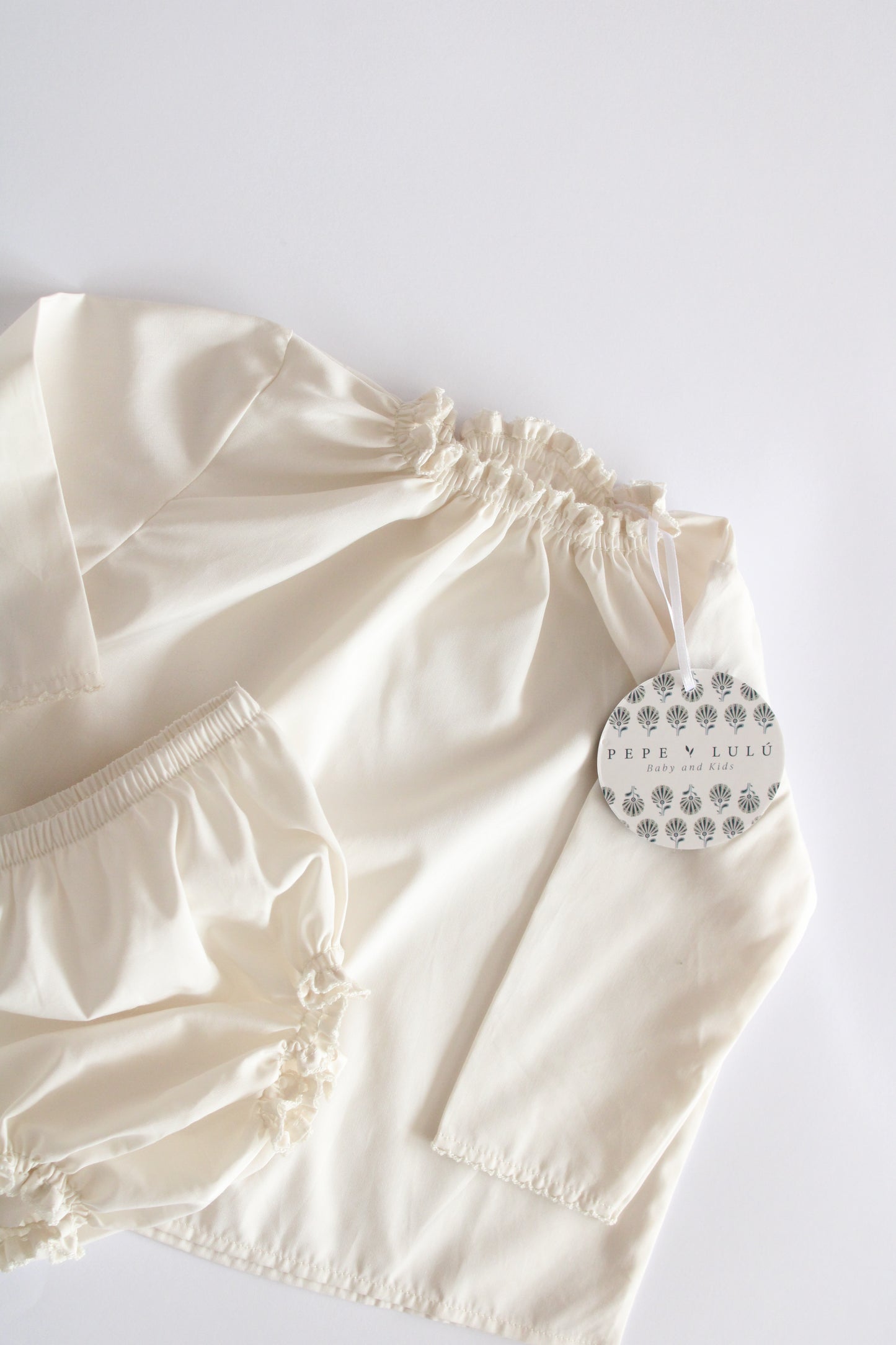 Conjunto Blusa Cubrepañal Antonia