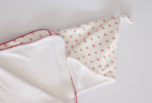 Toalla Capucha Rombo Rojo